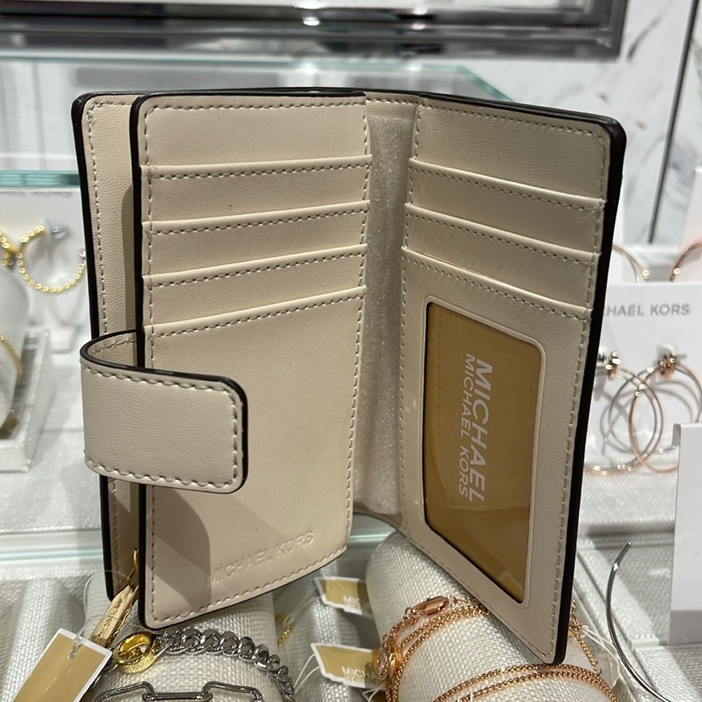 Michael Kors Jet Set Md Floral Embellished Sign Logo Bi-fold Wallet Bifold ZP - Picture 10 of 16